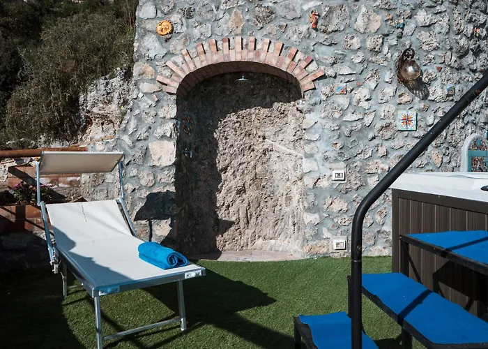 بيت للعطل Santa Rosa Con Jacuzzi E Vista Panoramica أمالفي